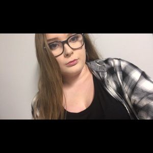 Meet your Posher, Jayde